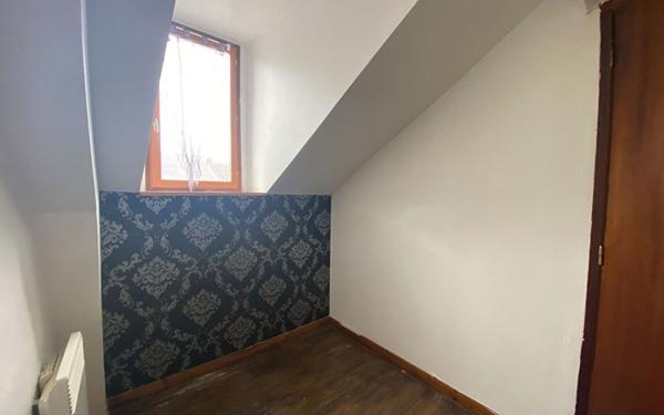 Immeuble à vendre    7 pièces •  Nay