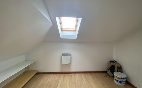 Immeuble à vendre    7 pièces •  Nay