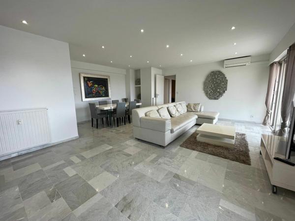 Appartement à louer    4 pièces • 120 m2 Cannes