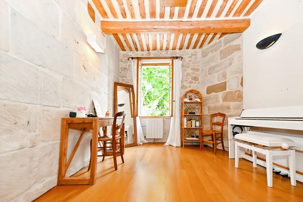 Magnifique maison de village terrasse et garage