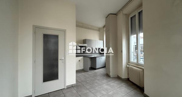Location Appartement 2 pièces 59.93 m² - Roanne 42300