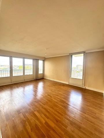 ANGERS – CENTRE / LOUIS GAIN – Appartement T3 avec balcon, cave et parking