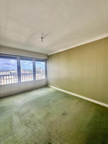 ANGERS – CENTRE / LOUIS GAIN – Appartement T3 avec balcon, cave et parking