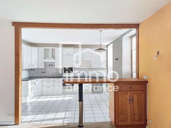 Appartement Oyonnax 4 pièce(s) 153.10 m²