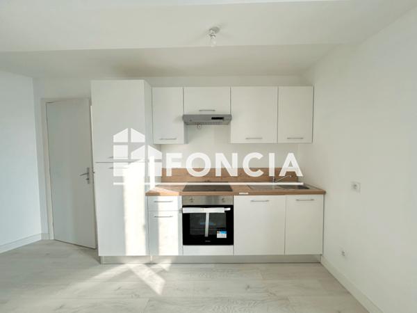 Location Appartement 3 pièces 53.33 m² - 837 RUE AIME BONNEVILLE Valserhone 01200