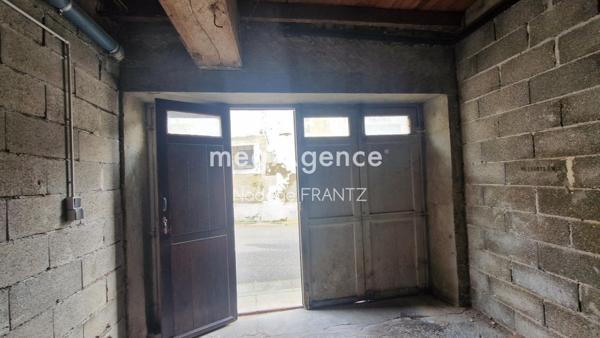 Immeuble à SAINT-JEAN-D'ANGELY, 17400 - 221m²