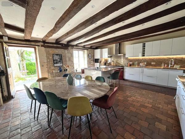 Propriete à vendre à Fondettes dans l'Indre-et-Loire (37230), ref : 003/2546