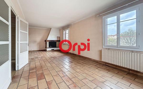 Maison à vendre    4 pièces • 147,33 m2 Pierre-Bénite