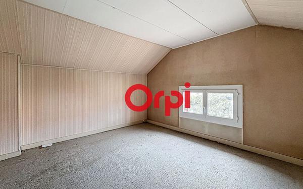 Maison à vendre    4 pièces • 147,33 m2 Pierre-Bénite