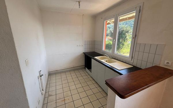 Appartement à vendre    2 pièces • 42 m2 Remire-Montjoly