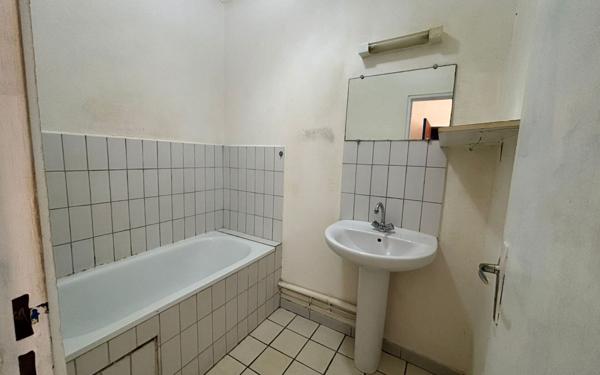 Appartement à vendre    2 pièces • 42 m2 Remire-Montjoly