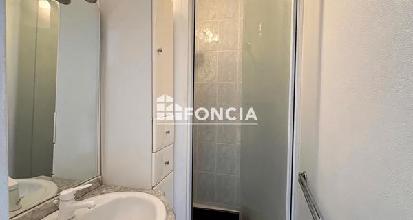 Location Appartement 2 pièces 33.61 m² - Paris 75020