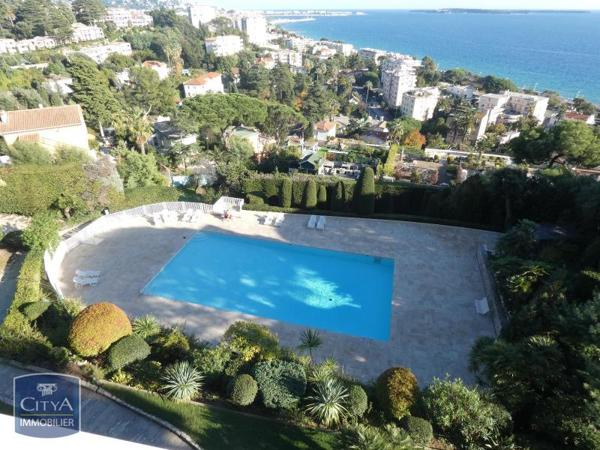 Appartement à louer 2 pièces 67.28m²