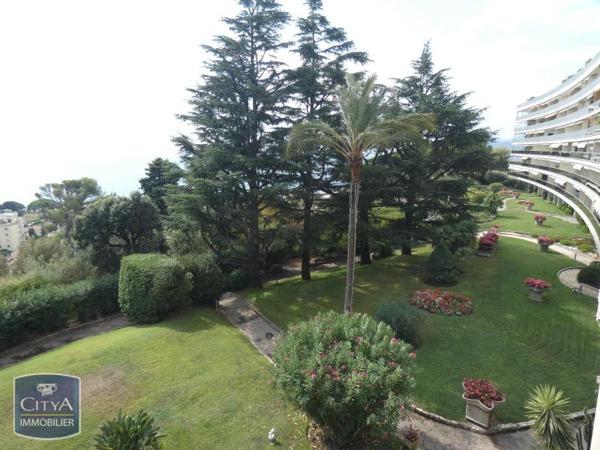 Appartement à louer 2 pièces 67.28m²