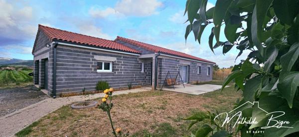 Maison neuve de plain-pied au calme à Lamontgie