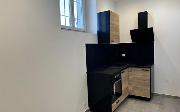 Appartement à louer    2 pièces •  Les Pennes-Mirabeau