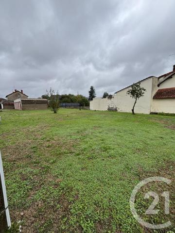 Terrain à vendre  550 m2 DOMERAT - 03