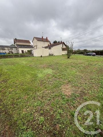 Terrain à vendre  550 m2 DOMERAT - 03