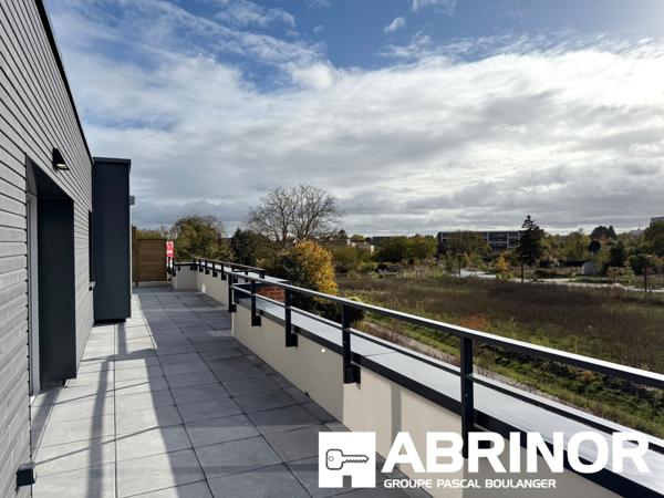 102 m² et 81 m² de terrasse : confort et lumière au cœur de Saint-Honoré AMIENS