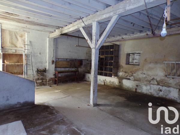 Ferme 3 pièces de 93 m² à Véron (89510)