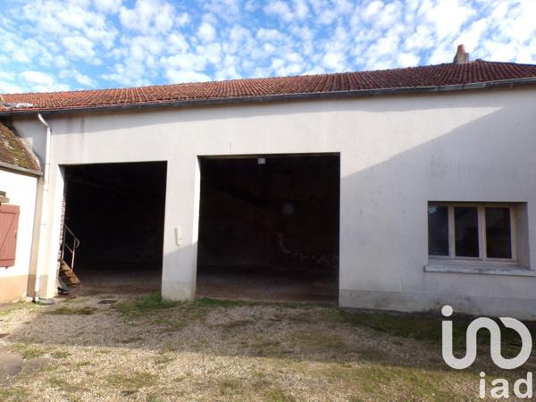 Ferme 3 pièces de 93 m² à Véron (89510)