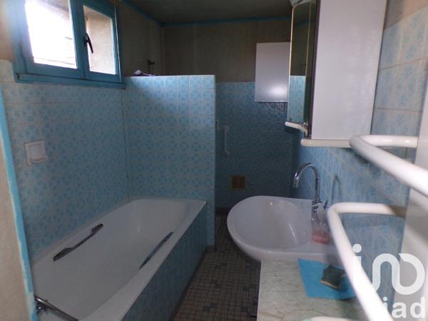 Ferme 3 pièces de 93 m² à Véron (89510)