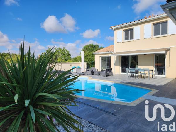 Maison à vendre 5 pièces 152 m² Saint-Martin-la-Pallu