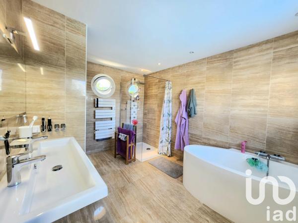 Maison à vendre 5 pièces 152 m² Saint-Martin-la-Pallu