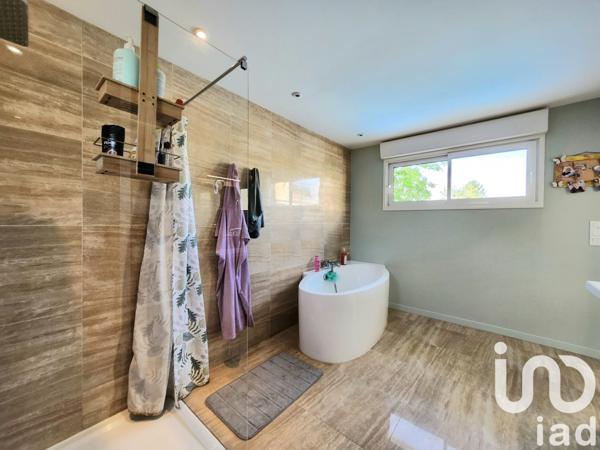 Maison à vendre 5 pièces 152 m² Saint-Martin-la-Pallu