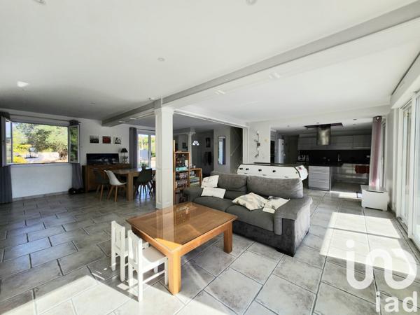 Maison à vendre 5 pièces 152 m² Saint-Martin-la-Pallu