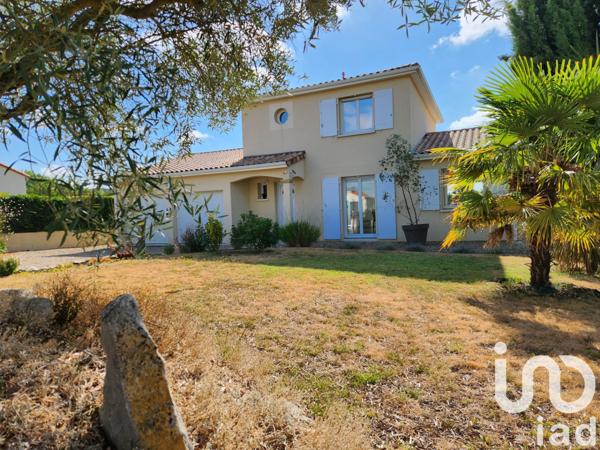 Maison à vendre 5 pièces 152 m² Saint-Martin-la-Pallu