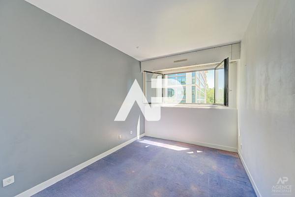 Appartement Rueil Malmaison 5 pièce(s) 90.80 m2 €470 000 ** - Référence 19752