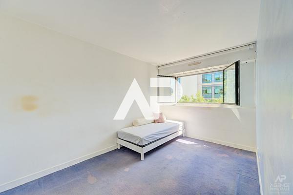 Appartement Rueil Malmaison 5 pièce(s) 90.80 m2 €470 000 ** - Référence 19752