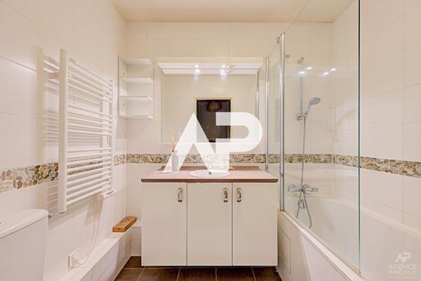 Appartement Rueil Malmaison 5 pièce(s) 90.80 m2 €470 000 ** - Référence 19752