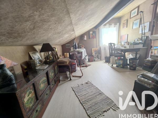 Location maison 6 pièces 82 m² Carrières-sur-Seine