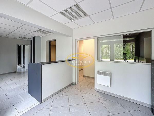 LOCAL COMMERCIAL ou PROFESSIONNEL Bar-le-duc LOCAL COMMERCIAL ou PROFESSIONNEL Bar-le-duc
