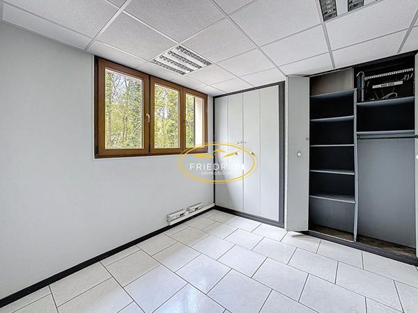 LOCAL COMMERCIAL ou PROFESSIONNEL Bar-le-duc LOCAL COMMERCIAL ou PROFESSIONNEL Bar-le-duc