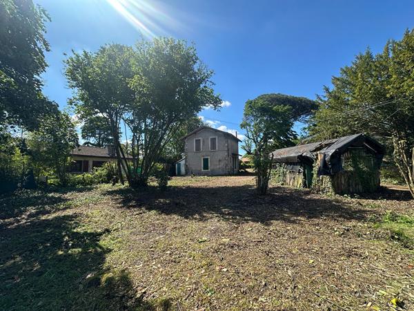 Maison à rénover sur 1384m2 de terrain , Gradignan Maison à rénover sur 1384m2 de terrain , Gradignan
