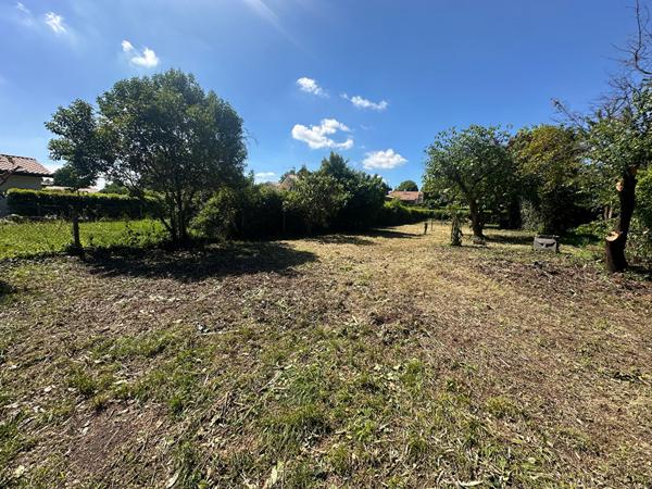Maison à rénover sur 1384m2 de terrain , Gradignan Maison à rénover sur 1384m2 de terrain , Gradignan