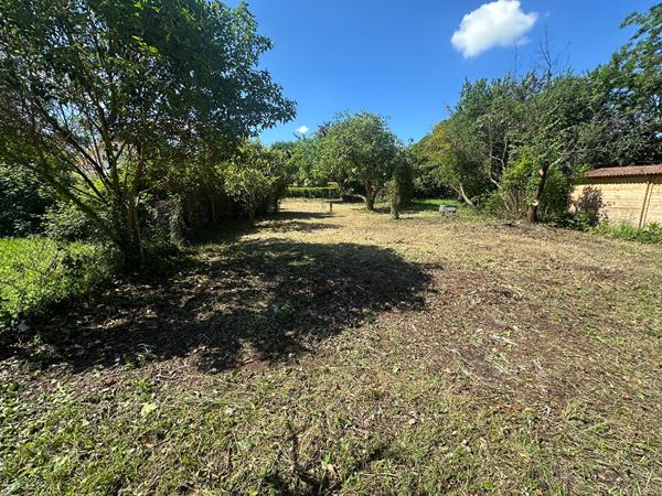 Maison à rénover sur 1384m2 de terrain , Gradignan Maison à rénover sur 1384m2 de terrain , Gradignan
