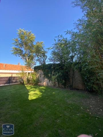 Maison à louer 4 pièces 111m² Jouars-Pontchartrain (78760)