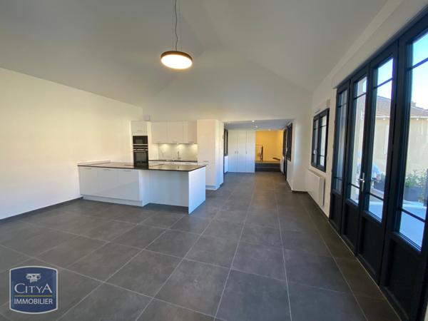 Maison à louer 4 pièces 111m² Jouars-Pontchartrain (78760)