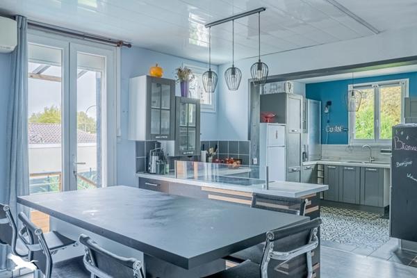 Maison à vendre |  Artigues-près-Bordeaux |  5 pièces | 170 m²