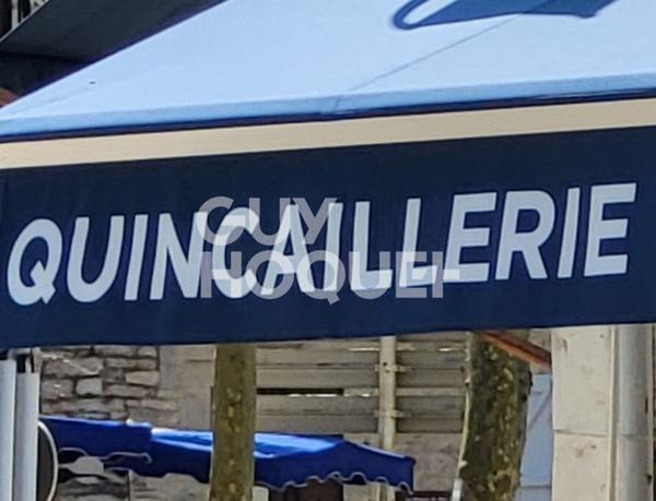 QUINCAILLERIE DROGUERIE - LOT (46)