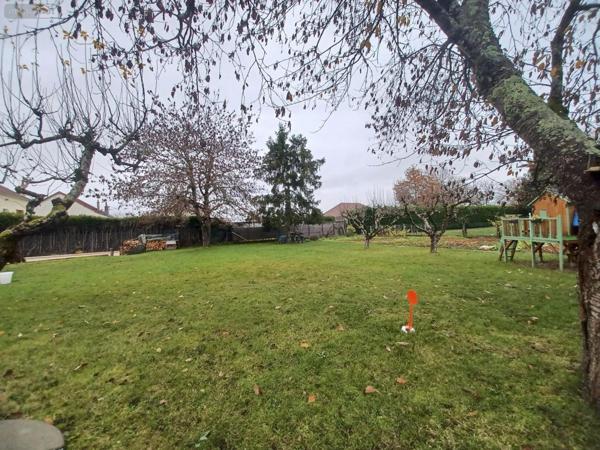 Terrain à Batir à vendre à Joué-lès-Tours dans l'Indre-et-Loire (37300), ref : VT072-37125