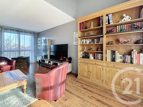 Appartement F5 à vendre  5 pièces - 98,40 m2 CHOISY LE ROI - 94