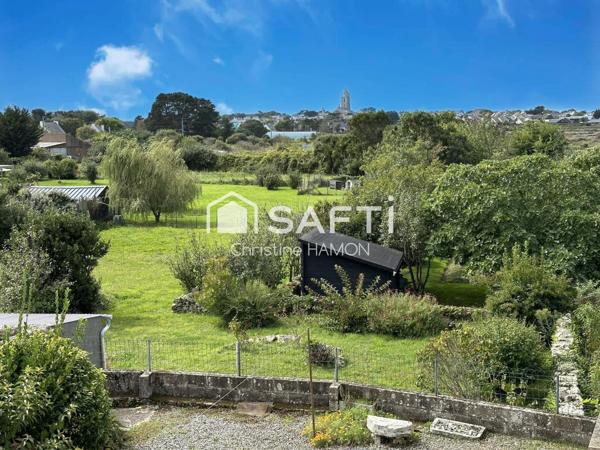 Maison avec combles aménageables, garage, jardin