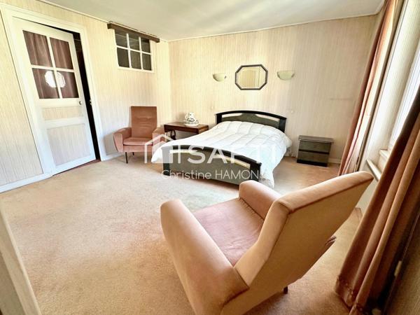 Maison avec combles aménageables, garage, jardin