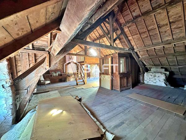 Maison avec combles aménageables, garage, jardin