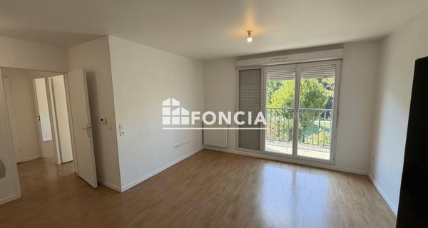 Location Appartement 3 pièces 51.58 m² - Corbeil-essonnes 91100